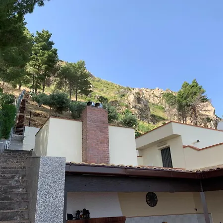 Dom wakacyjny Ibiscus *