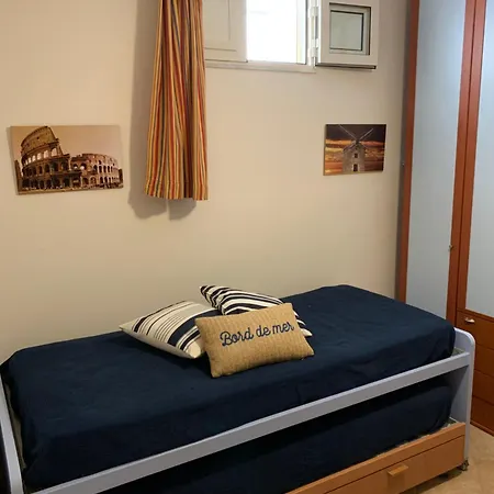 Dom wakacyjny Ibiscus Mandra Capreria