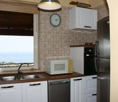 Ibiscus Dom wakacyjny Mandra Capreria